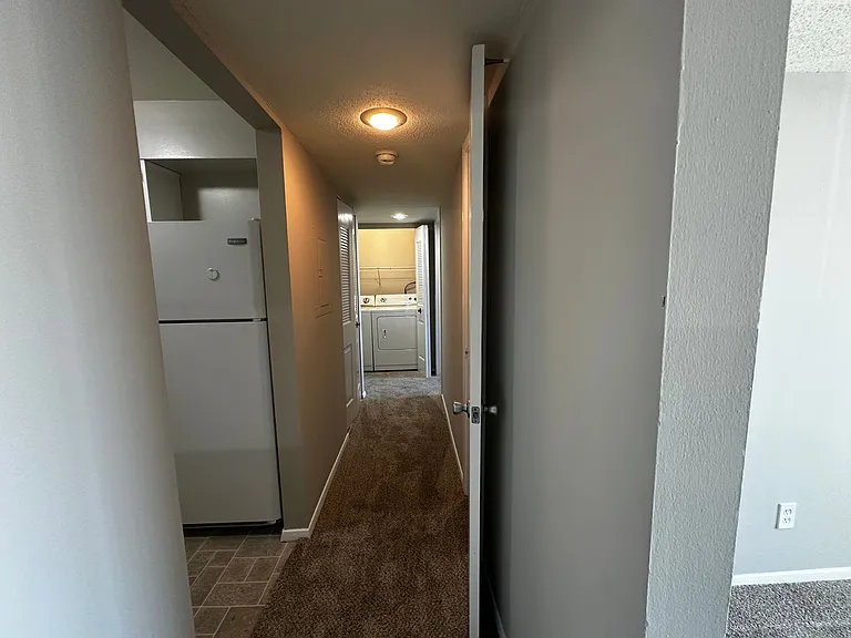 Coventry Court West Apartments — Photo 67