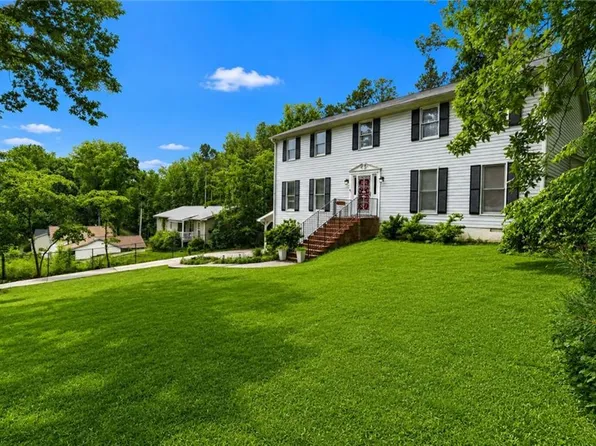 305 Saint Patrick Dr SW, Mableton, GA 30126