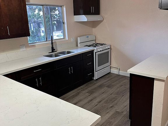 5th image of 402 N Hill Ave APT 2
