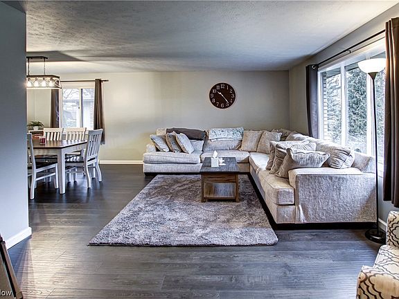 4th image of 7214 Packard Cir