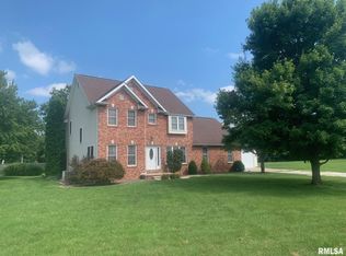 1100 Heritage Dr, Jacksonville, IL 62650