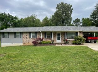 15143 Strawberry Ln, Dexter, MO 63841