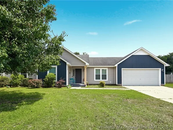 45 Woodwind Dr, Spring Lake, NC 28390