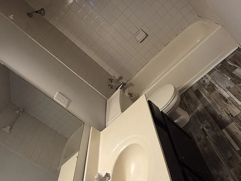 10508 Bay Pointe Ct — Photo 17