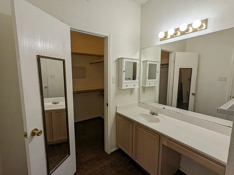 6367 Stonewater Bend Trl — Photo 10