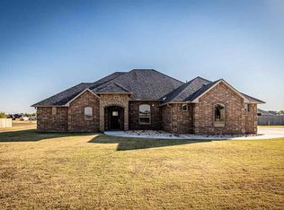 341 Mountain Ridge Pl, Lawton, OK 73507