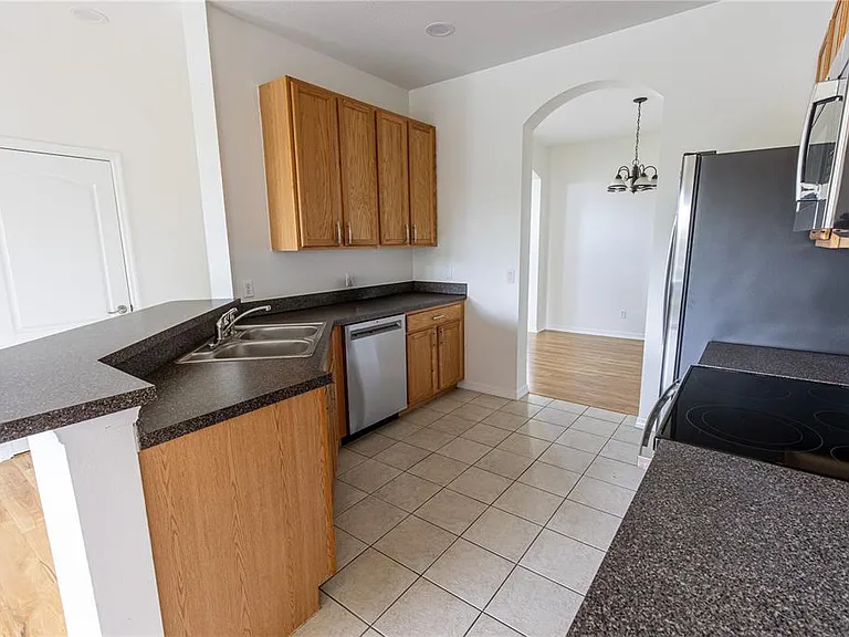 1085 Jonah Dr — Photo 11