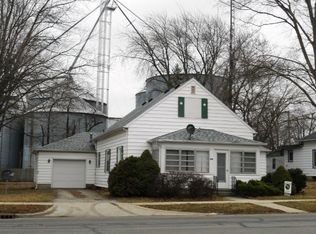 306 N Main St, Walton, IN 46994