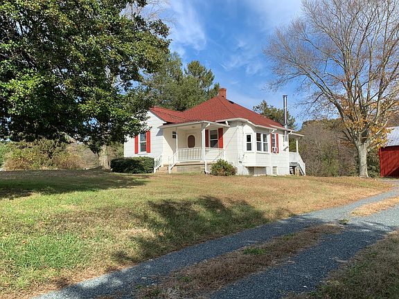 View of house and front yard from Old Joppa Road.