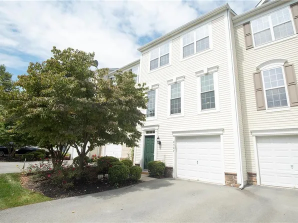 8507 Putnam Ct, Breinigsville, PA 18031