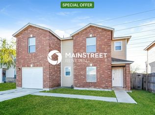 8518 Adams Hill Dr, San Antonio, TX 78227