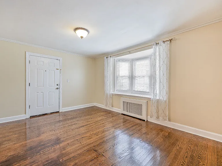 30 Garfield Ave #2 — Photo 3