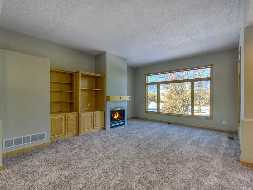 2305 Abbey Point Shakopee MN Zillow