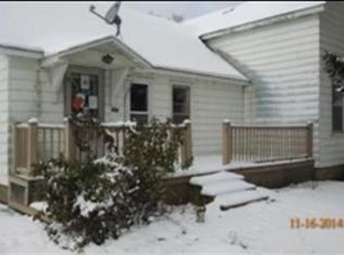 626 Irvine St, Chippewa Falls, WI 54729