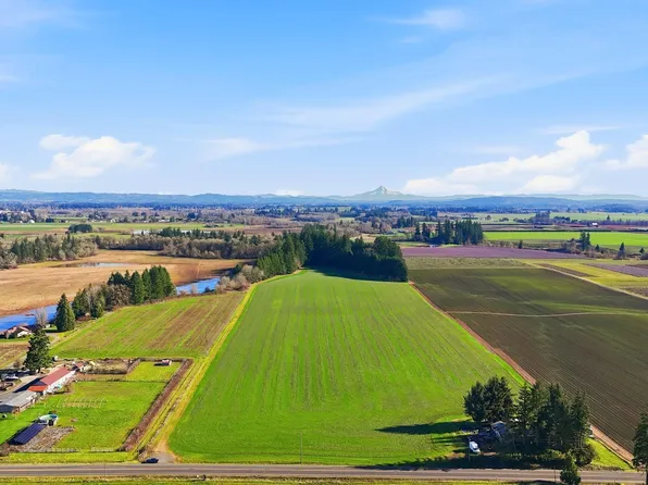 3678 SW Golf Course Rd, Cornelius, OR 97113