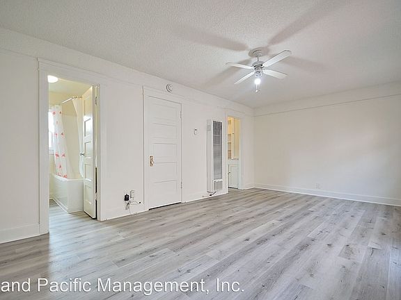 4th image of 215 Carnelian St APT C