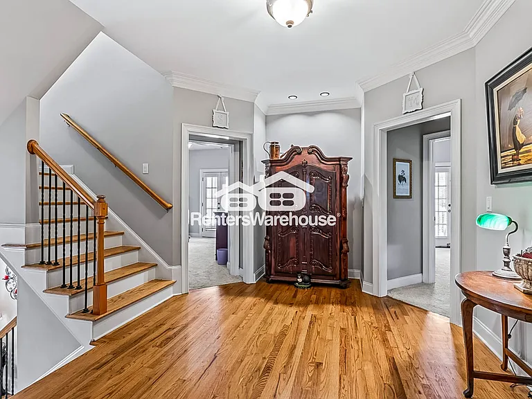 1952 Lois Pointe SE — Photo 17