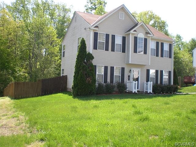 2nd image of 3825 Goodell Rd