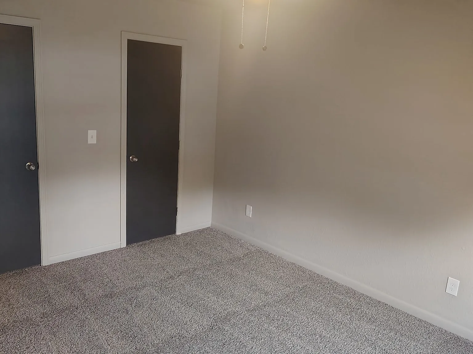 4456 N Detroit Ave — Photo 3