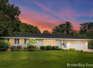 2112 Emens Dr, Muskegon, MI 49444