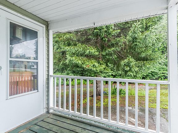 5th image of 1 Maurice Avenue