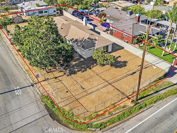3rd image of 19512 Jurupa Ave