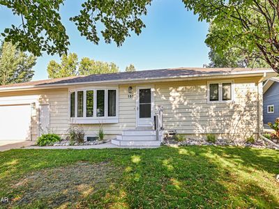 151 Victoria Ct, Grand Forks, ND, 58201