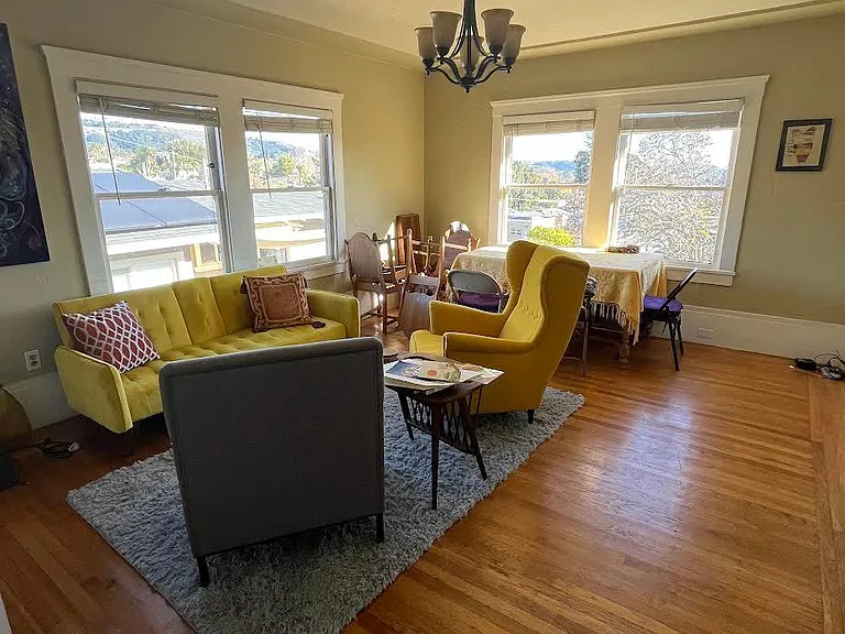Dining room has hang our area and dining table with leaves. Currently I'm refinishing the table and chairs.