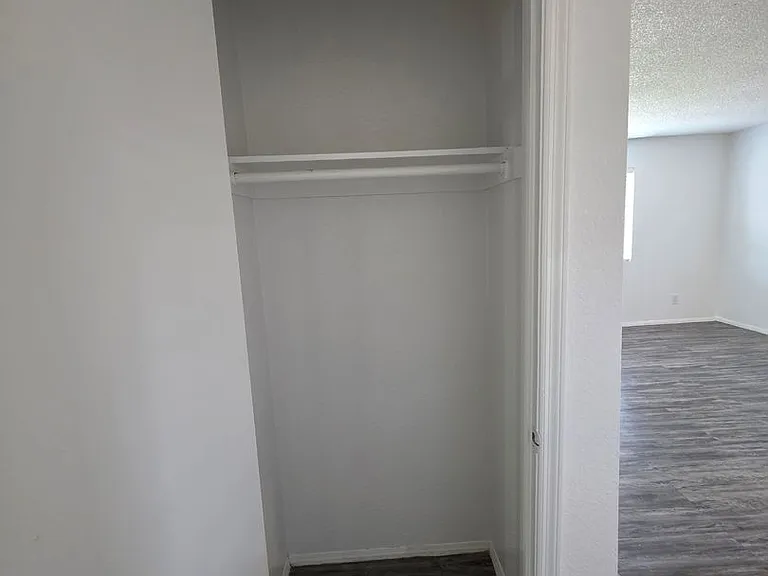 4416 N 35th Ave — Photo 8