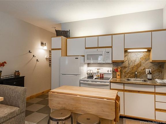 5th image of 2325 Sidewinder Dr #808