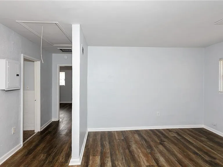560 Winton Ter NE #1 — Photo 8