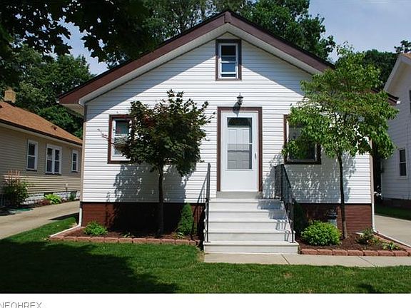 2nd image of 1509 Bidwell Ave