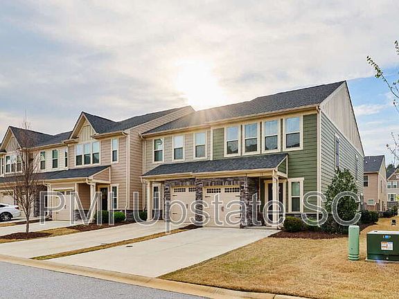 2nd image of 13 Eagle Field Ln