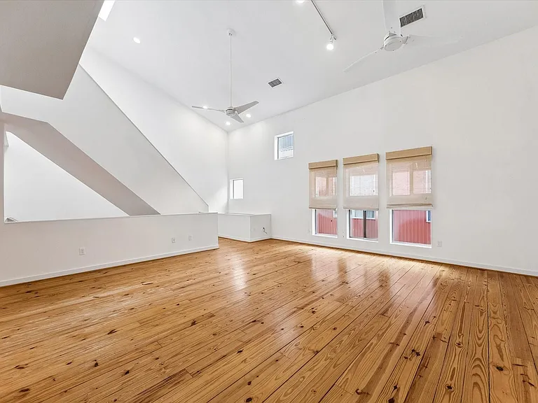 6130 Grand Blvd — Photo 26