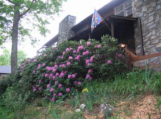 28 Cricket Ln #28, Maggie Valley, NC 28751