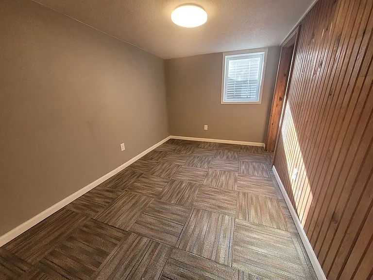 2405 Maple St — Photo 20