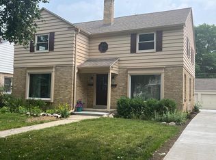 2008 N 81st St #2010, Milwaukee, WI 53213