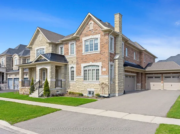 8 Markey Ct, Brampton, ON L6P 4L1