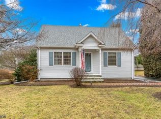 9 Pine St, Budd Lake, NJ 07828