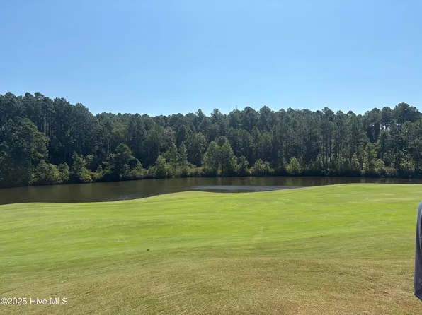 210 Eagle Point Lane, Southern Pines, NC 28387