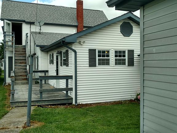2nd image of 205 E Stevenson St #B