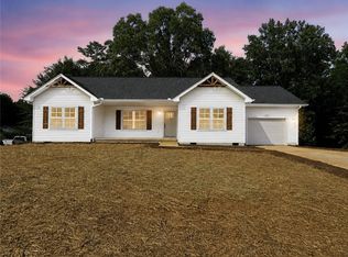 106 W South 6th St, Seneca, SC 29678