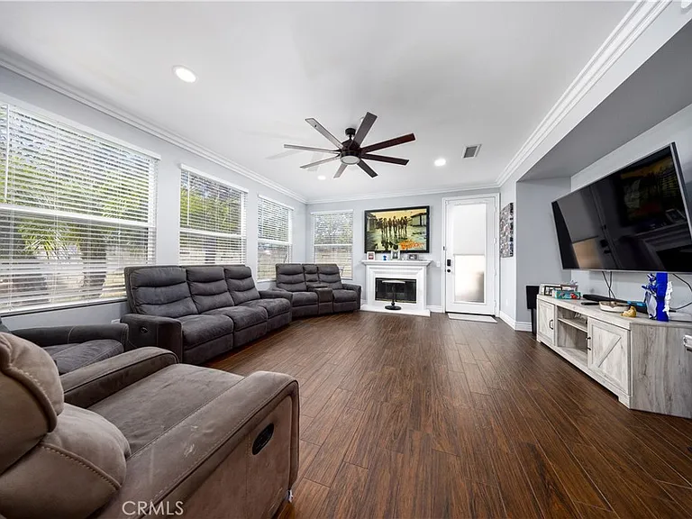 5457 Martingale Way — Photo 14