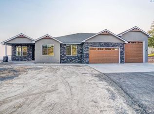 15615 Mountain Ridge Ct, Kennewick, WA 99338