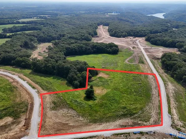 404 Stones Throw Ct, Defiance, MO 63341