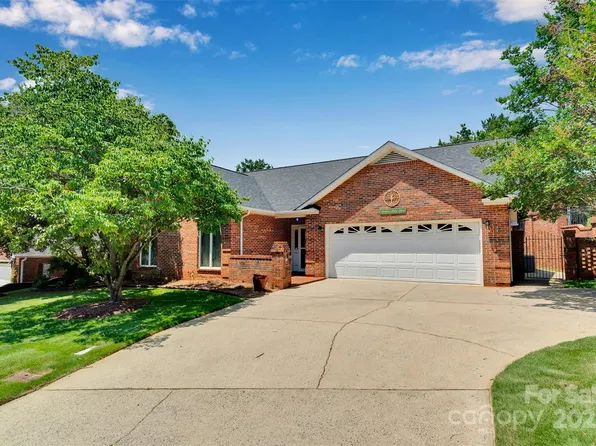 1963 Wexford Ct, Gastonia, NC 28054