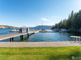 11415 S Lakeshore Rd UNIT 21, Chelan, WA 98816