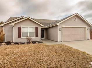 2414 Fox Sparrow Ct, Junction City, KS 66441