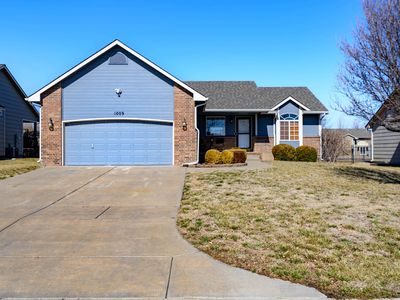 1009 S Bracken St, Wichita, KS, 67207