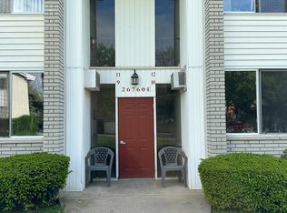 26760 Joy Rd APT E12, Redford, MI 48239